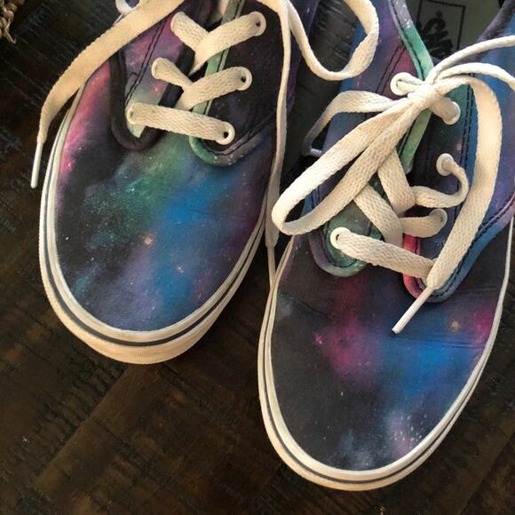 Vans Galaxy Pattern Shoes Missy Size 4 - Picture 3 of 8